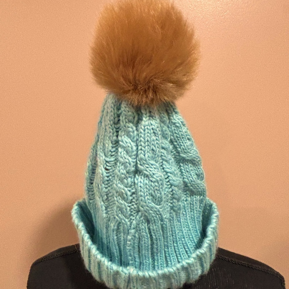 Kyi kyi women's Pom hat